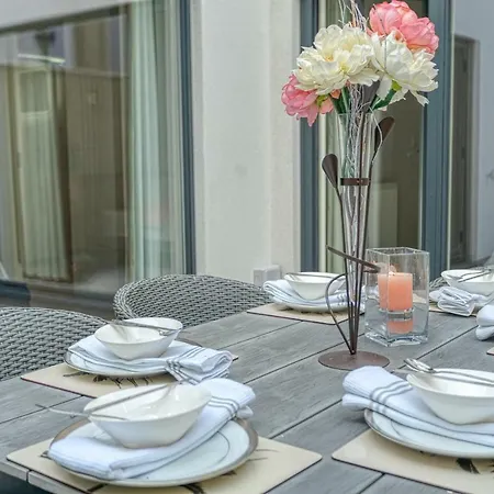 The Larry Mullen - Hiphipstay Ferienhaus *
